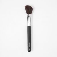 BH Cosmetics Angled Blush Brush