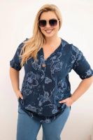 Bluzka damska plus-size z kwiatowym wzorem