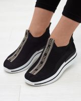 Resti Wsuwane buty sportowe damskie z napisami w kolorze czarnym Cerppa