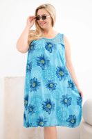 Sukienka plus-size z koronkowym dekoltem