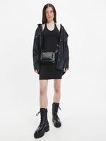 Calvin Klein Jeans Crossbody táska Fekete