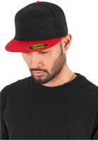 Premium 210 Fitted 2-Tone blk/red