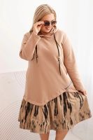 Kesi Włoski Plus Size women's cotton dress with a hood and ruffle camel