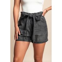 Kurze Jeans, Grau