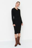 Trendyol Černá Černá Midi Pletená Košile Polo Neck Šaty