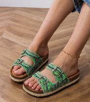 D/CEO Zebrina ethnic purple sandals with buckles on the straps