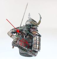 ukras (kutija) Iron Maiden - Senjutsu poprsje - OŠTEĆENO