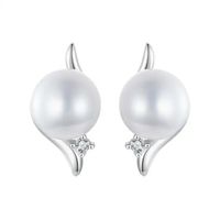Olivie Strieborné náušnice SLADKOVODNÁ PERLA 8343