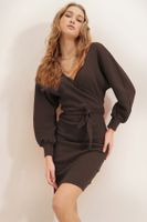 Trend Alaçatı Stili Women's Brown Double Breasted Batwing Sleeve Waist Belted Camisole Dress