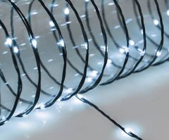 German Světelný LED řetěz / 120 mikro LED / 9 m / 8 funkcí / venkovní i vnitřní / studená bílá