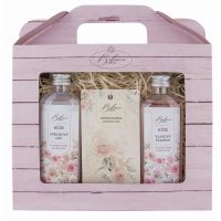Bohemia Gifts & Cosmetics Roses подарунковий набір з ароматом троянди