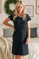 Noční košile  žebrované bavlny a volánkem Doctor Nap TCB.4543 Černá S