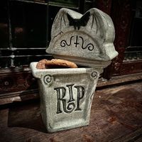 Dekoration (Bonbondose) KILLSTAR - RIP