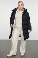 Trendyol Curve Black Regular Fit Contrast Lining Detailed Long Puffer Parka Coat