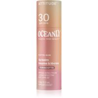 Attitude Oceanly Plastic Free Beauty tónujúci balzam na pery SPF 30 odtieň Terracotta 8.5 g