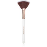 Dermacol Accessories Master Brush by PetraLovelyHair kist za highlighter D59 Rose Gold 1 kom