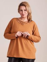 Blouse with a braided neckline brown