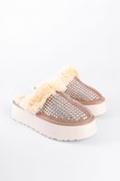 Capone Outfitters Furry Closed Toe Stoned Women's Slippers