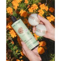 Folk & Flora Eucalyptus kroglica za kopel s pomirjajočim učinkom 130 g