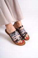 Capone Outfitters Capone Thumb Detailed Banded Platinum Women's Slippers.