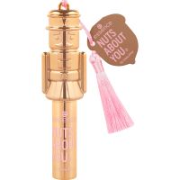 essence Nuts About You блестящ балсам за устни с блясък цвят 01 What's Crackin'? 1.5 гр.