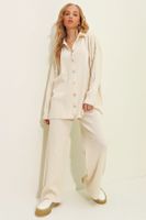 Trend Alaçatı Stili Women's Cream Buttoned Self-Textured Knitwear Suit