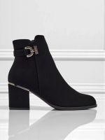 Czarne botki na obcasie