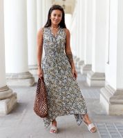 Gemre Granatowa sukienka w kwiatki Napolitano