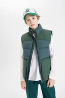 DEFACTO Boy's Water Repellent Half Turtleneck Zippered Puffer Vest