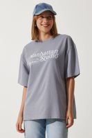 Happiness İstanbul Women&#39;s Gray Printed Oversize Two Thread Knitted T-Shirt