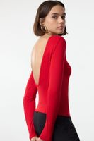 Trendyol Red Soft Fabric Backless Fitted Stretchy Knitted Blouse