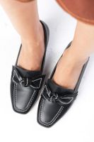 Mio Gusto Viola Black Color Flat Toe Women's Short Heeled Shoes