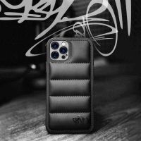 Puffer case pro Apple iPhone 12 Pro Max - Separ Puffer - Čierna