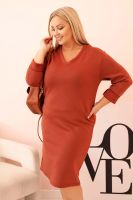 Kesi Włoski Plus Size women's dress with a V-neck and sleeves in butter color, red