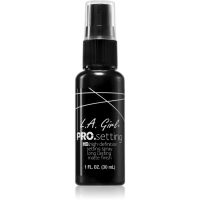 L.A. Girl Cosmetics HD Pro. Setting матиращ и фиксиращ спрей върху фон дьо тен 30 мл.