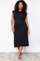 Trendyol Curve Black Midi Knitted Dress