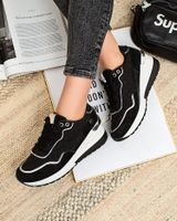 Resti Women's sporty sneakers on a Lololi heel