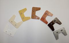 Distanční podložka k žaluzii Isotra Barevná varianta: Tmavě hnědá 8014