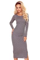 Fitted dress with a slit on the side Numoco