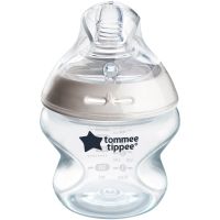 Tommee Tippee Natural Start Anti-Colic önsterilizáló cumisüveg Slow Flow 0m+ 150 ml