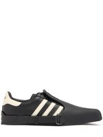 Avavav Superfinger Superstar Sneakers