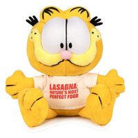 Figúrka PCMerch Garfield Sitting Lasagna Pink T-Shirt Plush Figure 30 cm