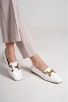 Capone Outfitters Capone Flat Toe Women's Loafers With Metal Buckles Accessorised, White