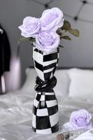 KILLSTAR - Vase - Twisted - Schwarz