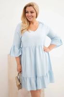 Sukienka plus-size w kolorze Kesi Blue z koronkowymi zdobieniami