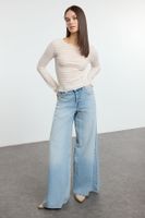 Trendyol Ecru Fitted/Body-Smoothing Textured Tulle Flexible Knit Blouse