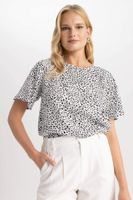 DEFACTO Round Neck Regular Fit Short Sleeve Blouse