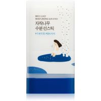 ROUND LAB Birch Juice Moisturizing Sun Stick сонцезахисний крем в тюбику з охолоджуючим ефектом SPF 50+ 19 гр