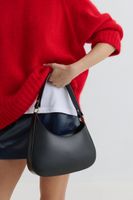 Estro: Czarna torebka damska typu shoulder bag z włoskiej skóry naturalnej Premium