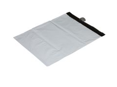 100 ks - Obálka plastová samolepiaca bielo-čierna 450x550, hr. 0,06 (80% podiel recyklátu)